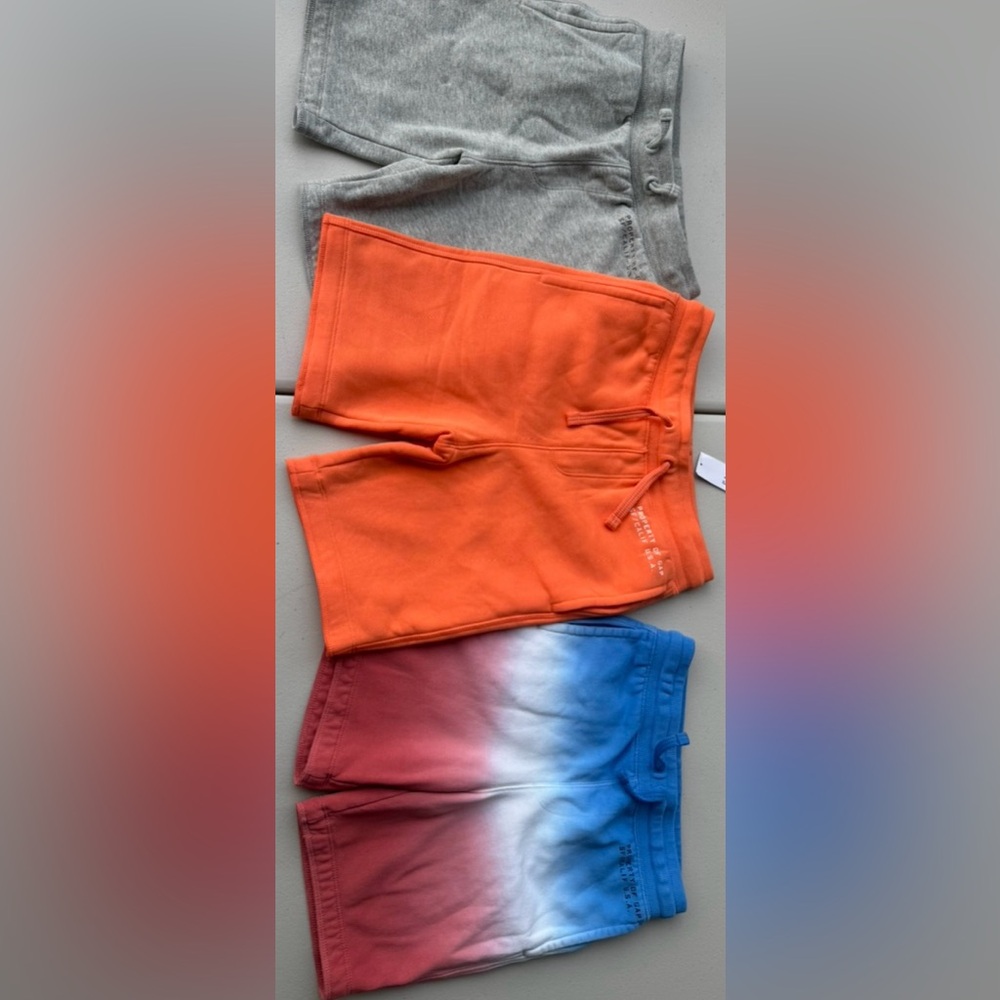 GAP Kids Shorts/Lot of 3 Pairs (1-New) Size-Medium/Great condition/Various Color